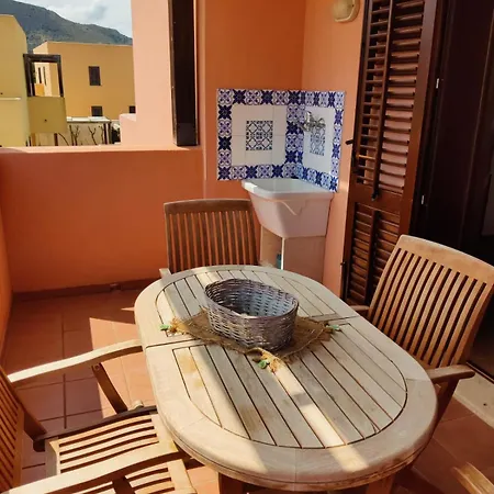 Apartment 2 *